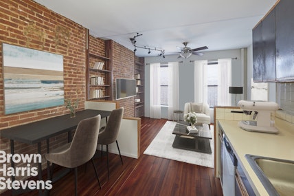 347 West 44th Street 4Rew, Midtown West, NYC - 2 Bedrooms  
2 Bathrooms  
6 Rooms - 