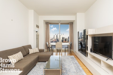 Rental Property at 845 United Nations Plaza 24C, Midtown East, NYC - Bedrooms: 1 
Bathrooms: 1 
Rooms: 3  - $6,500 MO.