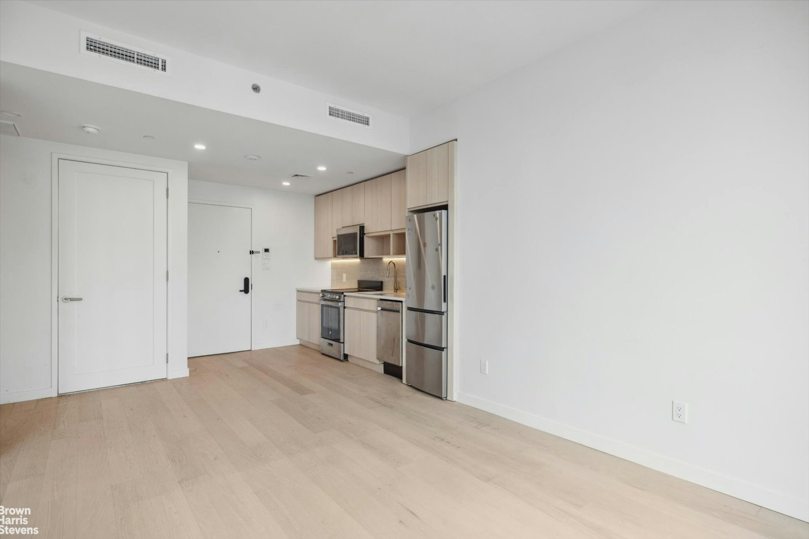 Photo 1 of 8 Marcy Avenue 6L, Williamsburg, Brooklyn, NY, $4,495, Web #: 23273613