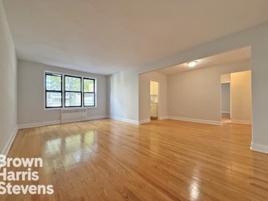 3640 Johnson Avenue 3F, Central Riverdale, New York - 2 Bedrooms  
2 Bathrooms  
4.5 Rooms - 