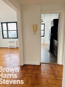 3103 Fairfield Avenue 9B, Spuyten Duyvil, New York - 2 Bedrooms  
1 Bathrooms  
4 Rooms - 