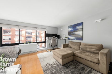 555 West 23rd Street N6c, Chelsea, NYC - 1 Bathrooms  
2 Rooms - 