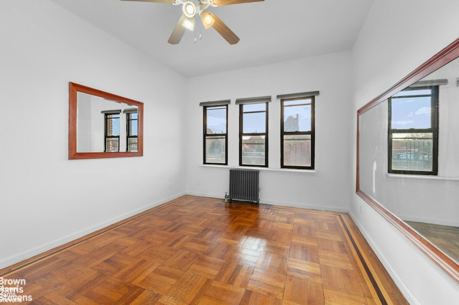 Photo 1 of 71 -09 Austin Street 402, Forest Hills, Queens, NY, $3,600, Web #: 23288991