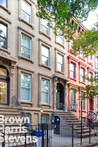 45 Halsey Street, Bedford-Stuyvesant, Brooklyn, NY - 5 Bedrooms  
5.5 Bathrooms  
7 Rooms - 