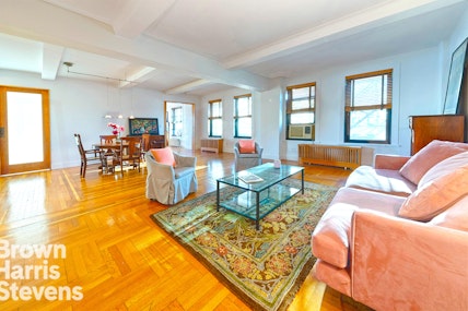 310 West 106th Street 11B, Upper West Side, NYC - 1 Bedrooms  
1.5 Bathrooms  
4.5 Rooms - 