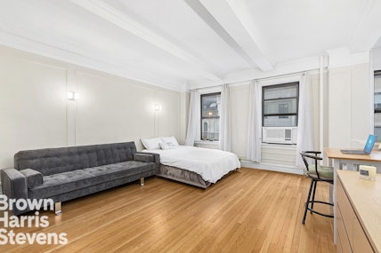 17 West 64th Street 5A, Upper West Side, NYC - 1 Bathrooms  
2 Rooms - 