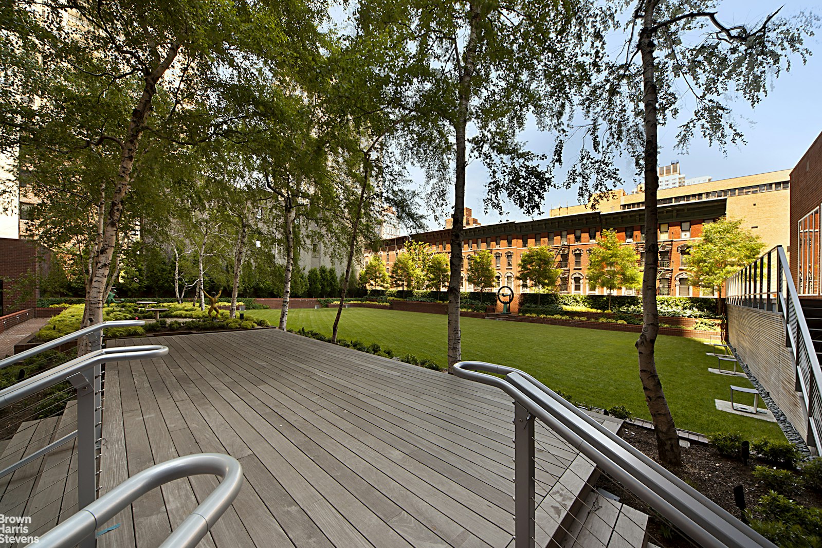 515 East 72nd Street, #3Q