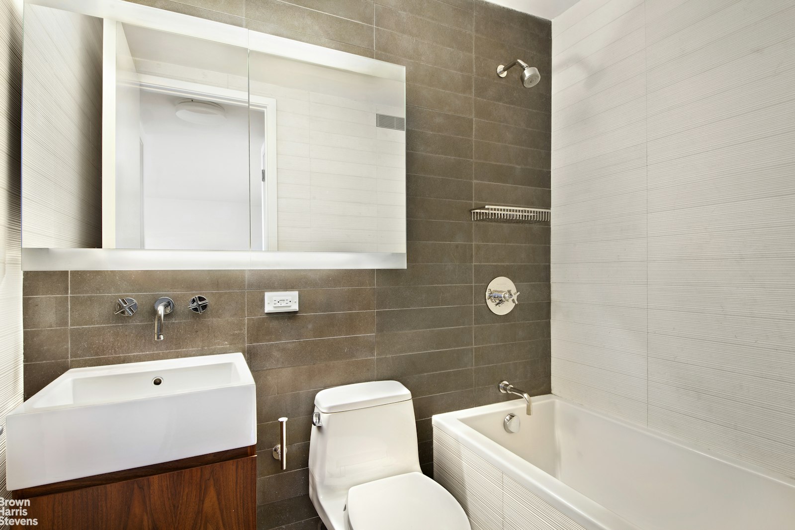 515 East 72nd Street, #3Q