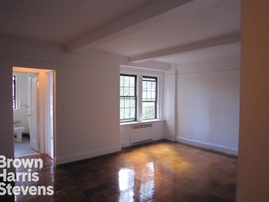 80 Cranberry Street, Brooklyn Heights, Brooklyn, NY - 1 Bathrooms  
2 Rooms - 