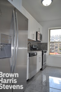 482 Ft Washington Avenue 1C, Upper Manhattan, NYC - 3 Bedrooms  
2 Bathrooms  
5 Rooms - 