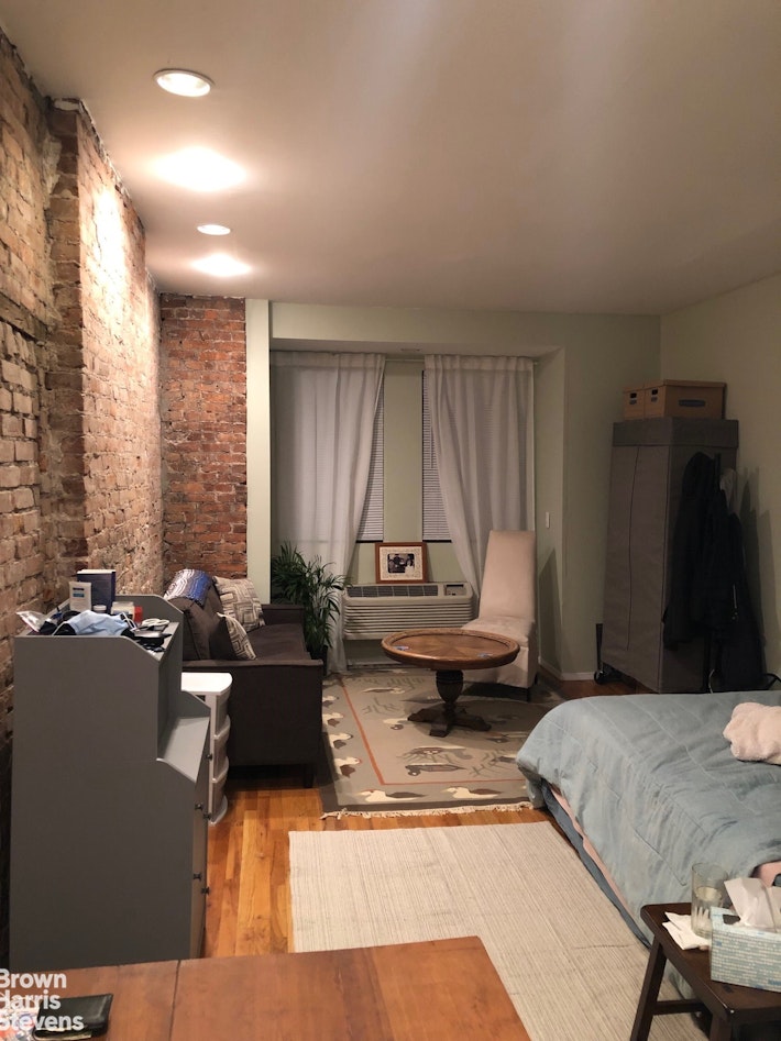 Photo 1 of 402 7th Ave 3B, Park Slope, Brooklyn, NY, $2,300, Web #: 23318688