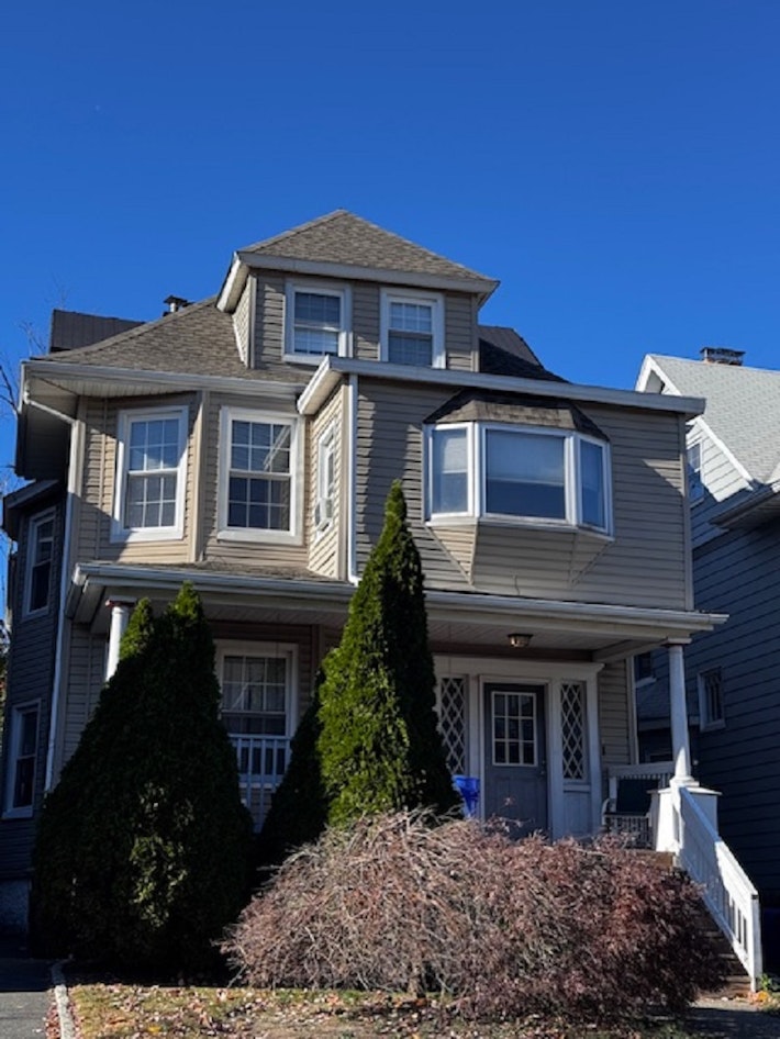 Photo 1 of 46 North Willow Street, Montclair, New Jersey, $2,825, Web #: 23321341