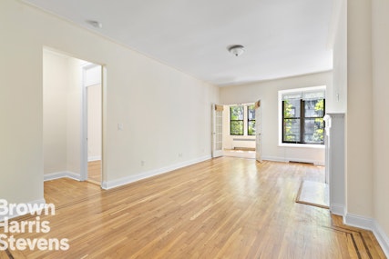 530 East 88th Street 3E, Upper East Side, NYC - 2 Bedrooms  
1 Bathrooms  
4 Rooms - 