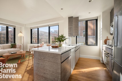 305 West 16th Street 3H, Chelsea, NYC - 2 Bedrooms  
2 Bathrooms  
5 Rooms - 