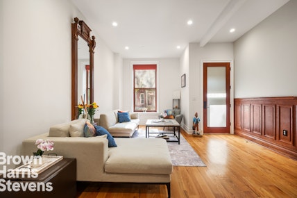 261 West 132nd Street, Upper Manhattan, NYC - 5 Bedrooms  
5.5 Bathrooms  
12 Rooms - 