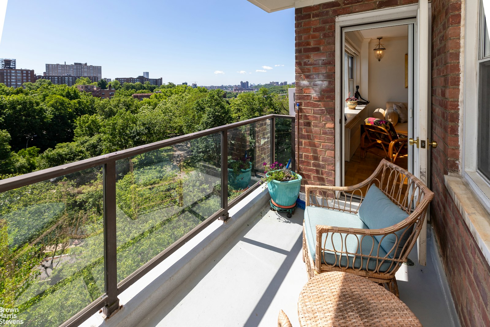 Photo 1 of 750 Kappock St 807, Spuyten Duyvil, New York, $569,000, Web #: 23329862