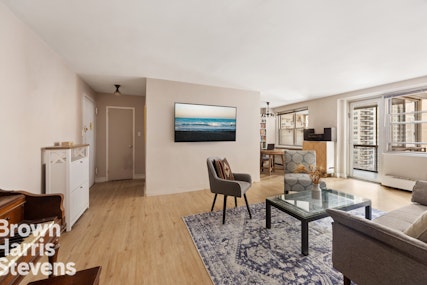 Property for Sale at 303 West 66th Street 10Aw, Upper West Side, NYC - Bedrooms: 2 
Bathrooms: 1 
Rooms: 3  - $739,000