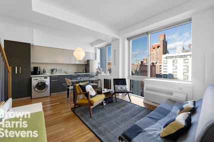 505 West 47th Street Ph6n, Midtown West, NYC - 1 Bedrooms  
1 Bathrooms  
3 Rooms - 