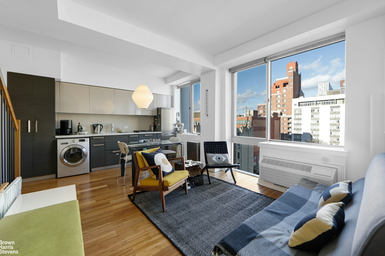 Photo 1 of 505 West 47th Street Ph6n, Midtown West, NYC, $1,050,000, Web #: 23334875