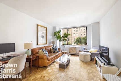 130 West 79th Street 4C, Upper West Side, NYC - 1 Bedrooms  
1 Bathrooms  
3 Rooms - 