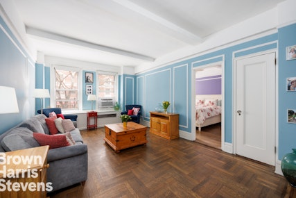 269 West 72nd Street 2A, Upper West Side, NYC - 1 Bedrooms  
1 Bathrooms  
3.5 Rooms - 