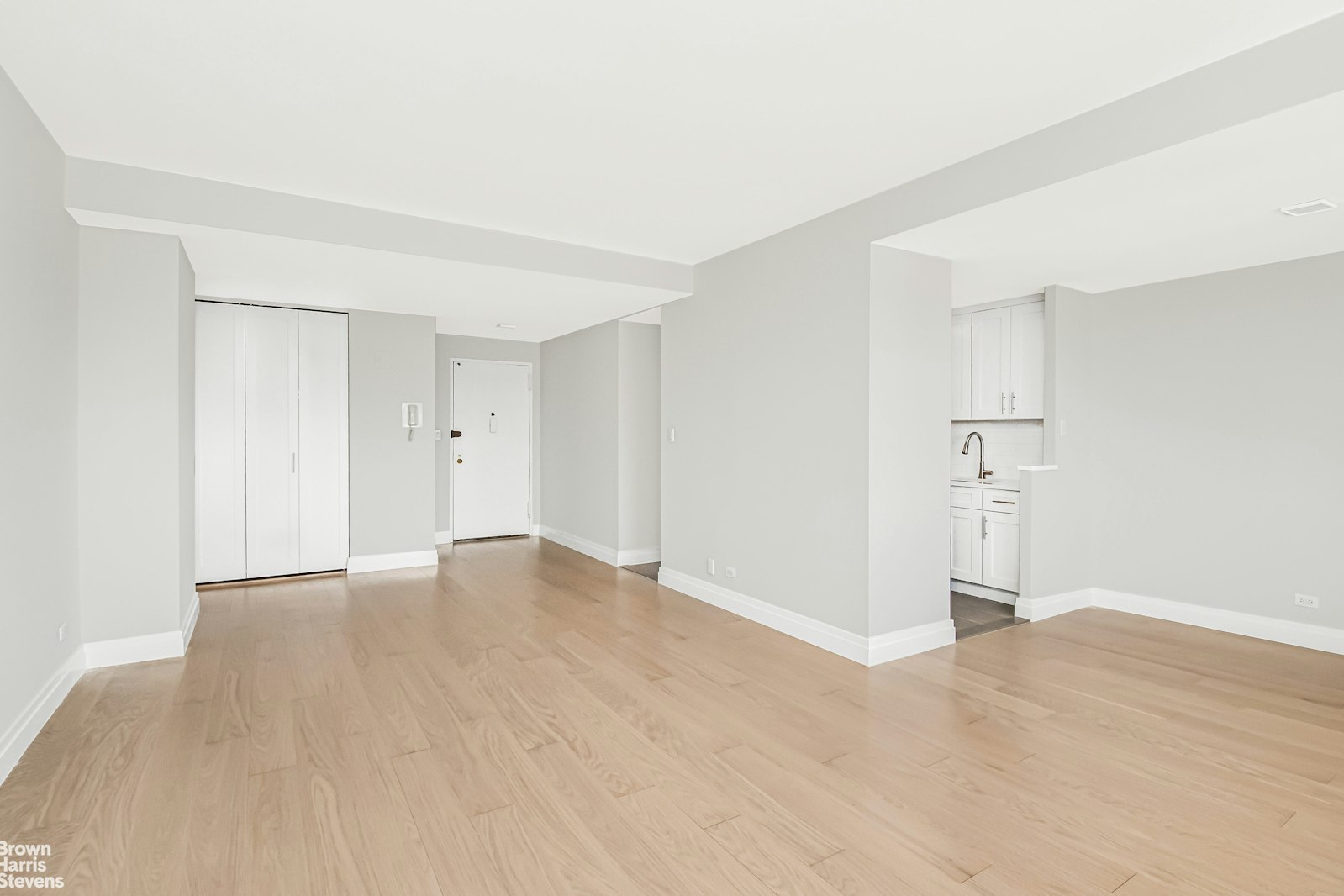 321 East 54th Street 1B Sutton Place New York NY 10022