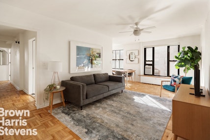 365 Clinton Avenue 8C, Clinton Hill, Brooklyn, NY - 2 Bedrooms  
1 Bathrooms  
4.5 Rooms - 