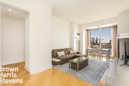 845 United Nations Plaza 24C, Midtown East, NYC - 1 Bedrooms  
1.5 Bathrooms  
3 Rooms - 