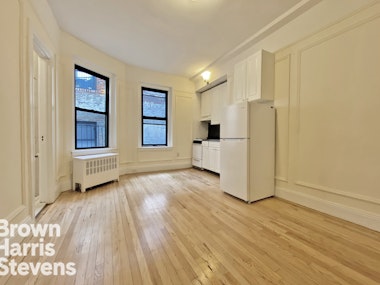 245 West 75th Street 4A, Upper West Side, NYC - 1 Bathrooms  
2 Rooms - 