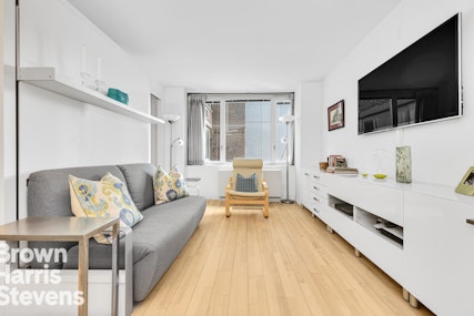 322 West 57th Street 49Q, Midtown West, NYC - 1 Bathrooms  
2 Rooms - 