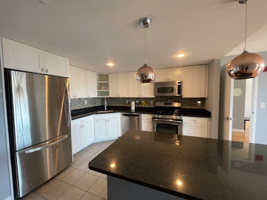 700 Grove Street 8N, Jersey City, New Jersey - 2 Bedrooms  
2 Bathrooms  
5 Rooms - 