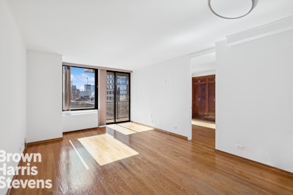 161 West 61st Street 26H, Upper West Side, NYC - 1 Bedrooms  
1.5 Bathrooms  
3 Rooms - 