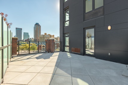 181 Front Street 7D, Dumbo, Brooklyn, NY - 3 Bedrooms  
2 Bathrooms  
6 Rooms - 