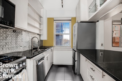 Property for Sale at 140 Cabrini Boulevard 37, Upper Manhattan, NYC - Bedrooms: 2 
Bathrooms: 1 
Rooms: 3.5 - $599,000