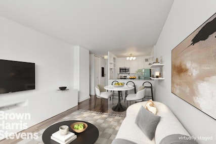 5 East 22nd Street 16T, Flatiron, NYC - 1 Bedrooms  
1 Bathrooms  
3 Rooms - 