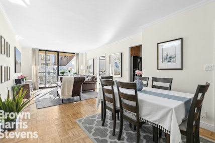 171 East 84th Street 5G, Upper East Side, NYC - 2 Bedrooms  
1.5 Bathrooms  
4 Rooms - 