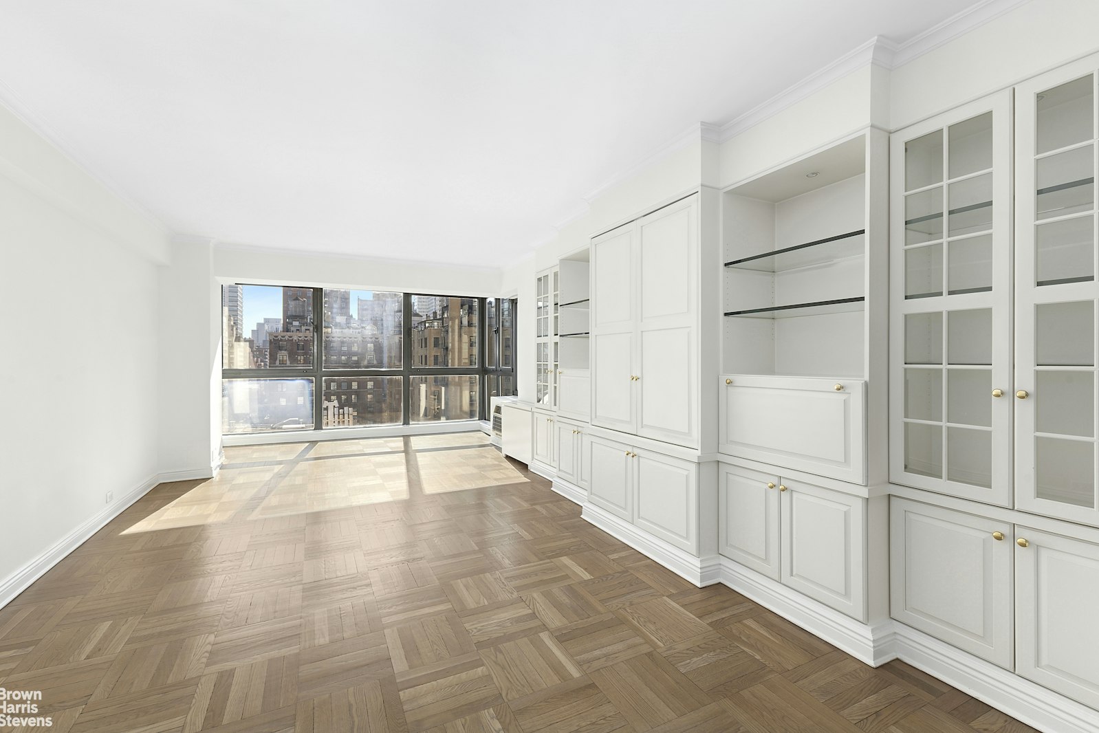 Photo 1 of 715 Park Avenue 12E, Upper East Side, NYC, $6,500, Web #: 23374053