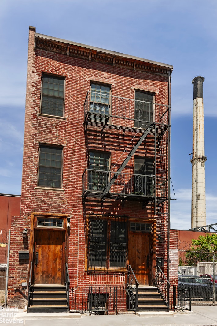 Photo 1 of 301 Water Street, Vinegar Hill, Brooklyn, NY, $2,600,000, Web #: 23376758