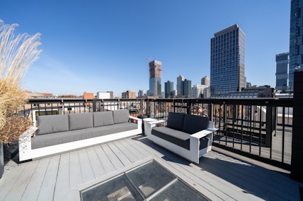 227 Bay St 4C, Jersey City Downtown, New Jersey - 2 Bedrooms  
1.5 Bathrooms  
6 Rooms - 