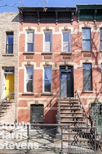 611 President Street, Park Slope, Brooklyn, NY - 4 Bedrooms  
3.5 Bathrooms  
6 Rooms - 