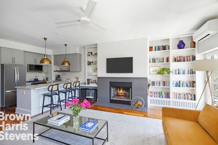 Property for Sale at 1105 Prospect Avenue 3C, Windsor Terrace, Brooklyn, NY - Bedrooms: 2 
Bathrooms: 2 
Rooms: 6  - $1,500,000