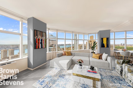 160 West 66th Street, Upper West Side, Upper West Side, NYC - 2 Bedrooms  
2.5 Bathrooms  
4.5 Rooms - 