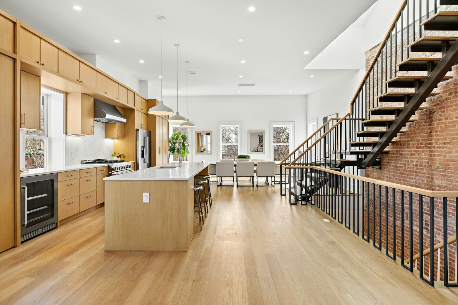 Photo 1 of 647 Jersey Ave 2, , $2,950,000, Web #: 23390791