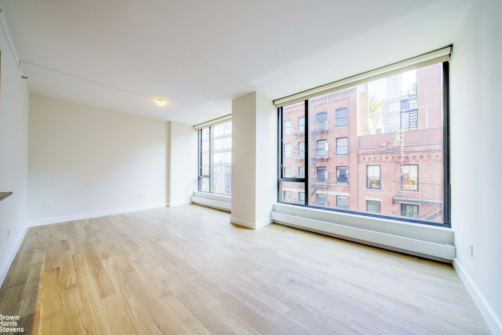 Photo 1 of 505 Greenwich Street 7F, Soho, NYC, $7,000, Web #: 23409145