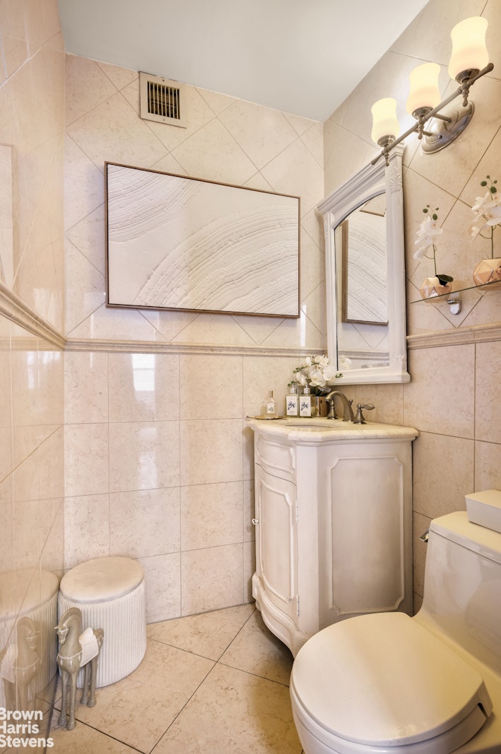 58 West 58th Street Midtown West New York NY 10019