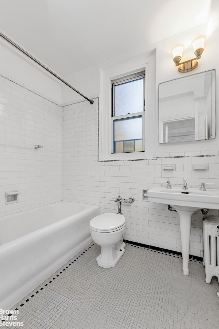 315 East 68th Street Upper East Side New York NY 10065