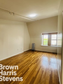 720 St Nicholas Avenue, Upper Manhattan, NYC - 2 Bedrooms  
1 Bathrooms  
4 Rooms - 