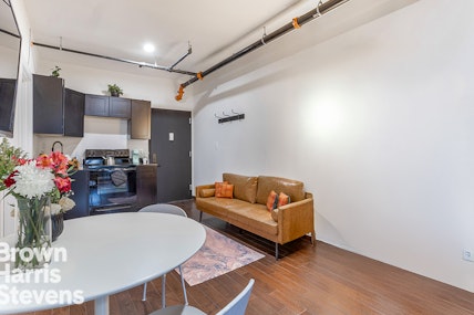 47 East 129th Street, Upper Manhattan, NYC - 3 Bedrooms  
2 Bathrooms  
6 Rooms - 