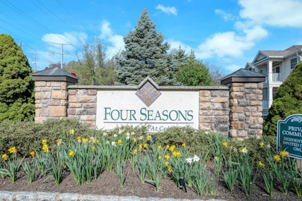 Property for Sale at 302 Holly Lane, Cedar Grove, New Jersey - Bedrooms: 2 
Bathrooms: 2 
Rooms: 6  - $649,900