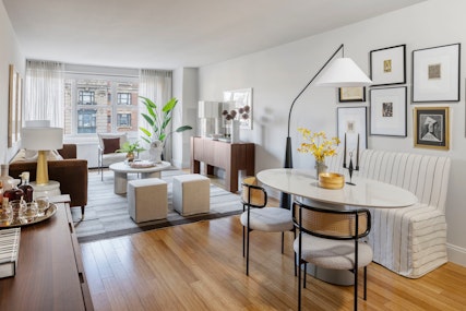 155 West 68th Street 811, Upper West Side, NYC - 1 Bedrooms  
1 Bathrooms  
3 Rooms - 